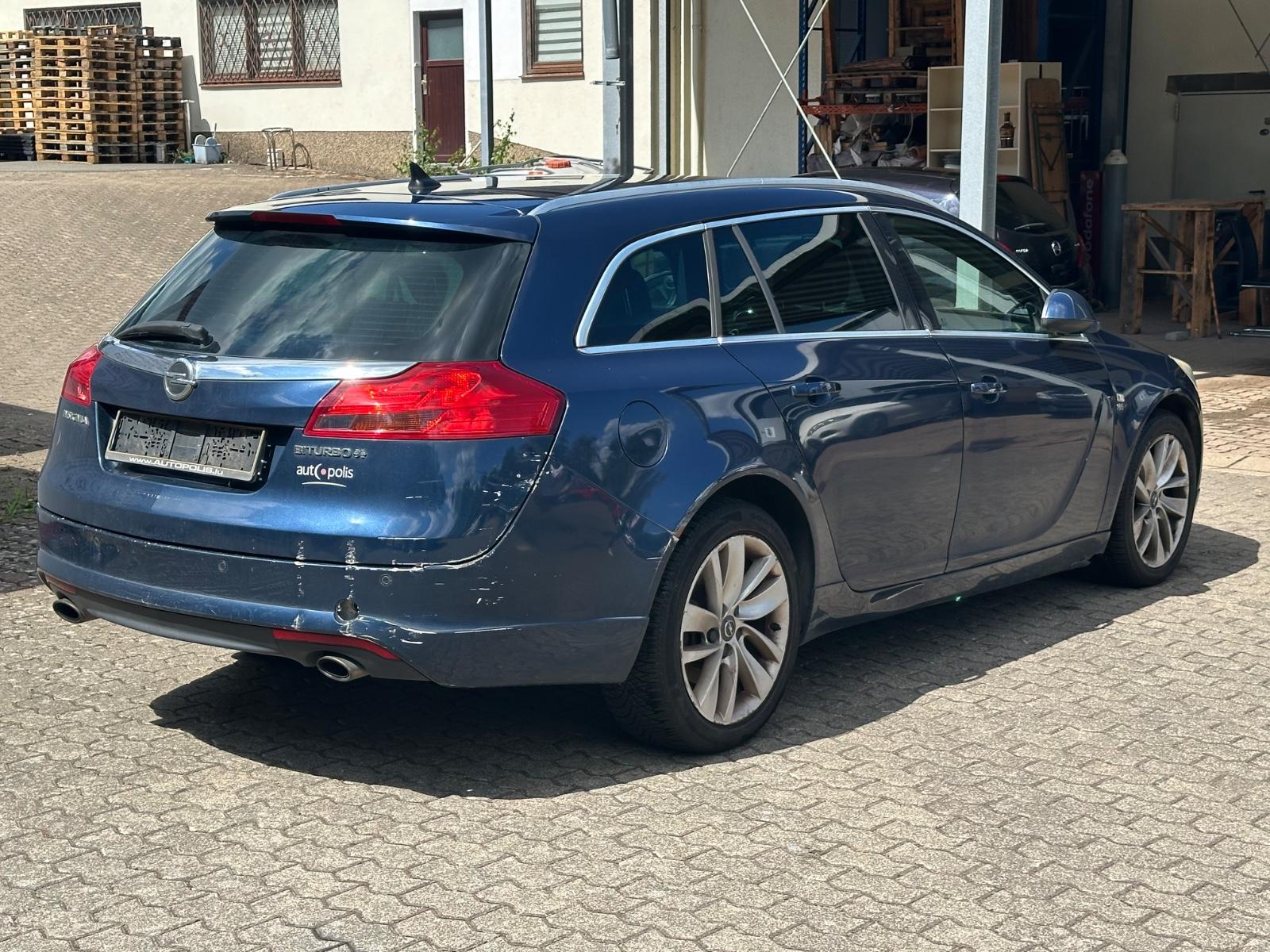 Opel Insignia 2012 — двигун 1.956 cm³, 194 HP (143kW)