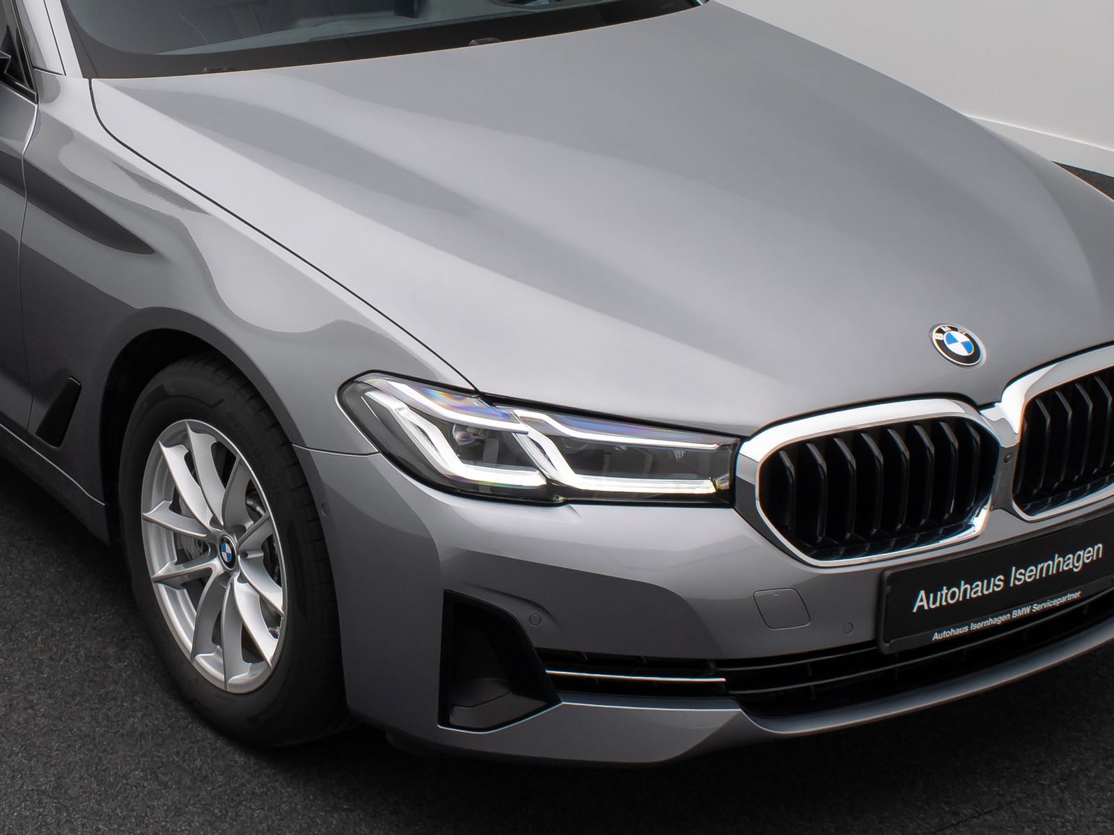Fahrzeugabbildung BMW 530d Panorama Laser HUD 360&deg; DAB Leder Komfort
