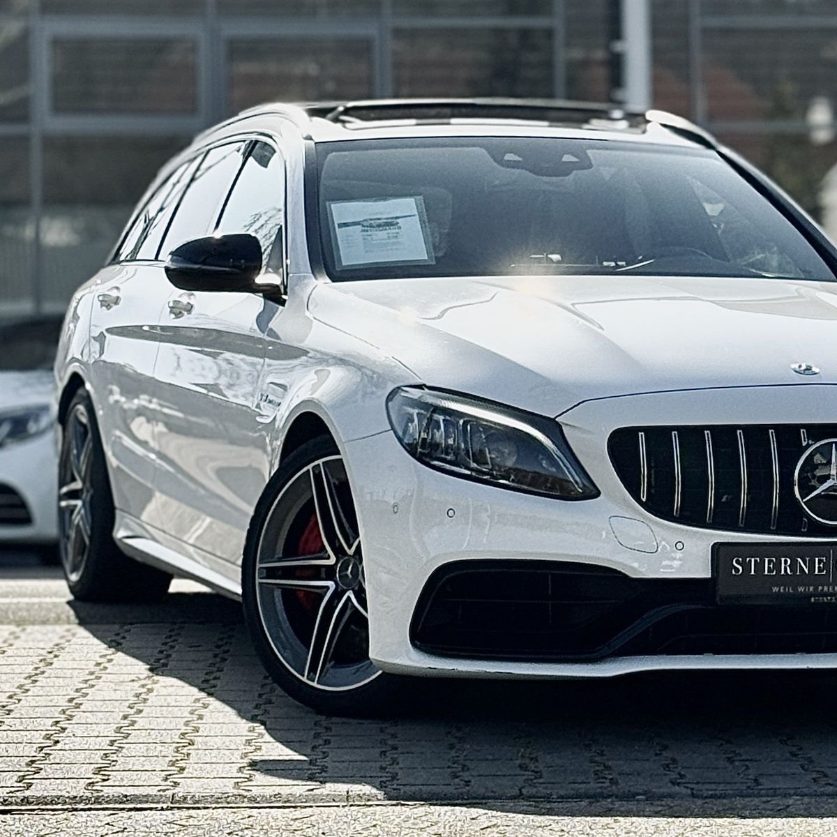MERCEDES-BENZ C 63 AMG S/PERFOMANCE/DISTRO+/PANO Sportp. LED