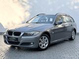 BMW 318d Touring Aut. Comfort LCI/PDC/Navi/TÜV 06.26 - BMW 318 aus 2009: Kombi, 318d