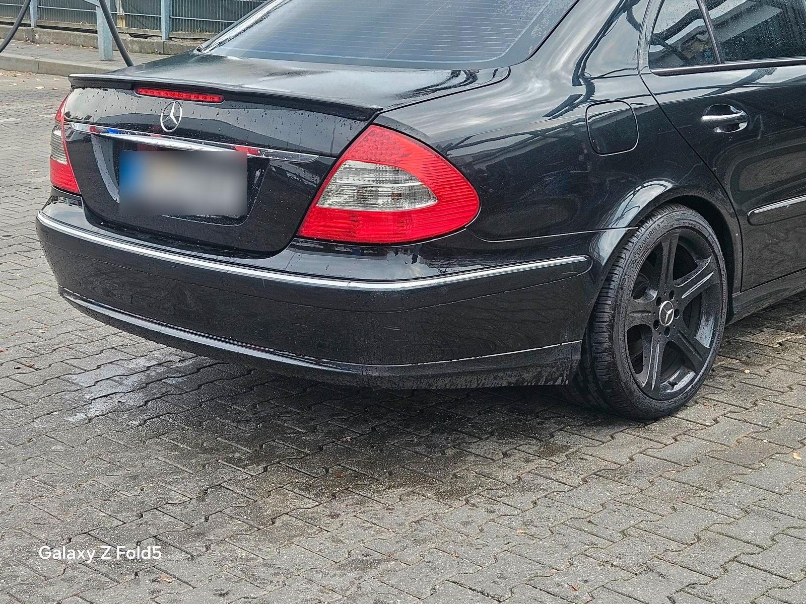 Mercedes-Benz E 320