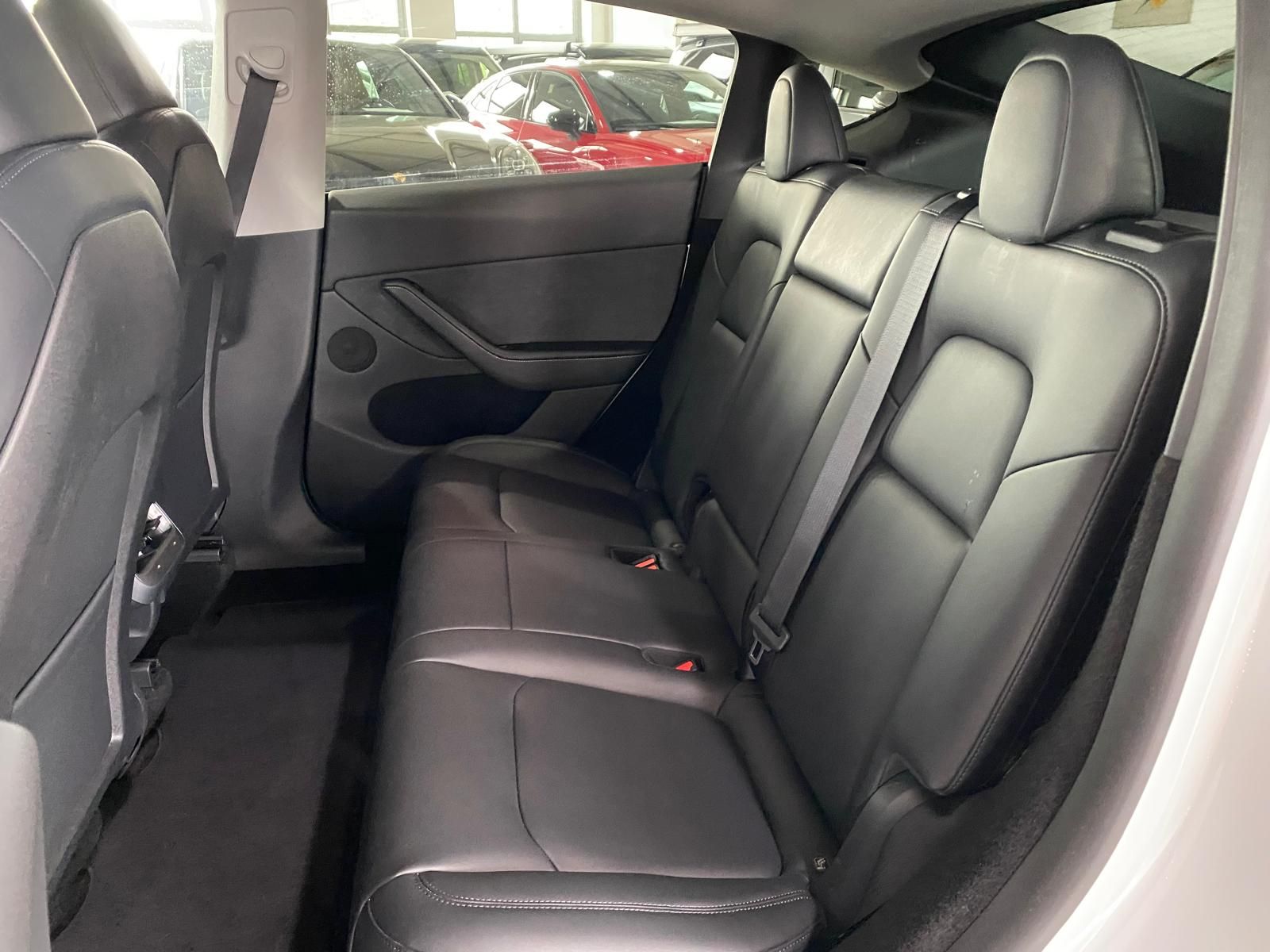 Fahrzeugabbildung Tesla Model Y Performance Long Range Dual AWD/AHK/