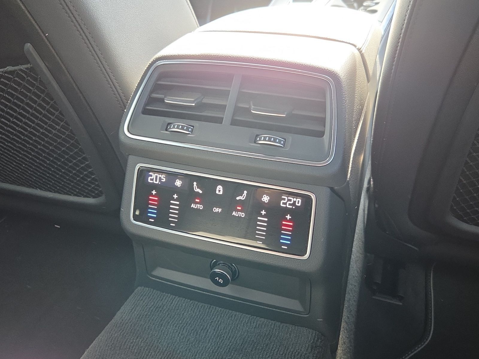 Audi A6 Avant Sport 50 TDI quattro*S line*AHK*Sitzhei foto 18