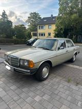 Mercedes-Benz Mercedes 230E W123 H-Zulassung 30 Jahre in... - Mercedes-Benz E 230 in Essen