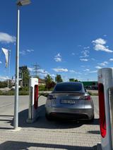 Tesla Model Y Performance *AHK*Camping - Tesla Model Y in Stuttgart