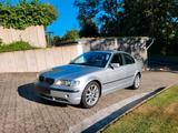 BMW e46 330i - BMW 330 Limousine E46 330i mit Benzin-Antrieb