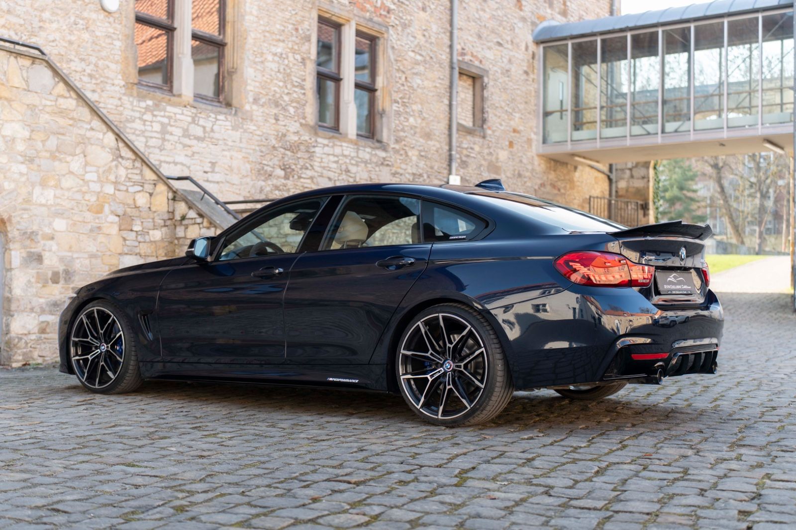 Fahrzeugabbildung BMW 440IX GC M-PERFORMANCE HUD H&K LED KAM CARPLAY