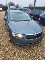 Skoda Superb 1.6 TDI Green tec Exclusive Combi - Skoda Superb mit Diesel-Antrieb: 1.6