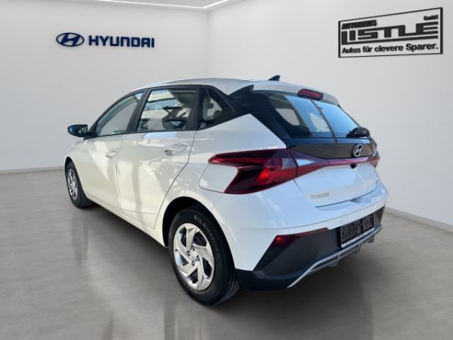 Fahrzeugabbildung Hyundai i20 FL (MY25) 1.2 Select Navi Kamera Einparkhilf