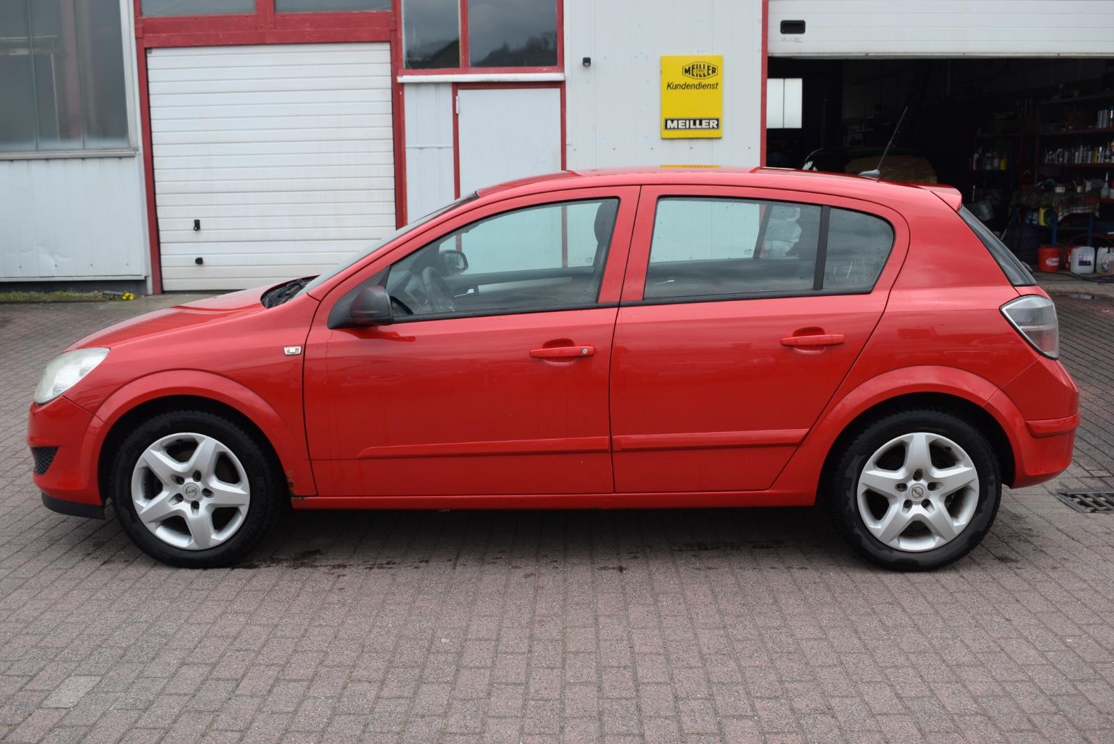 Opel Astra H Lim. Edition HU-AU NEU 2.Hand