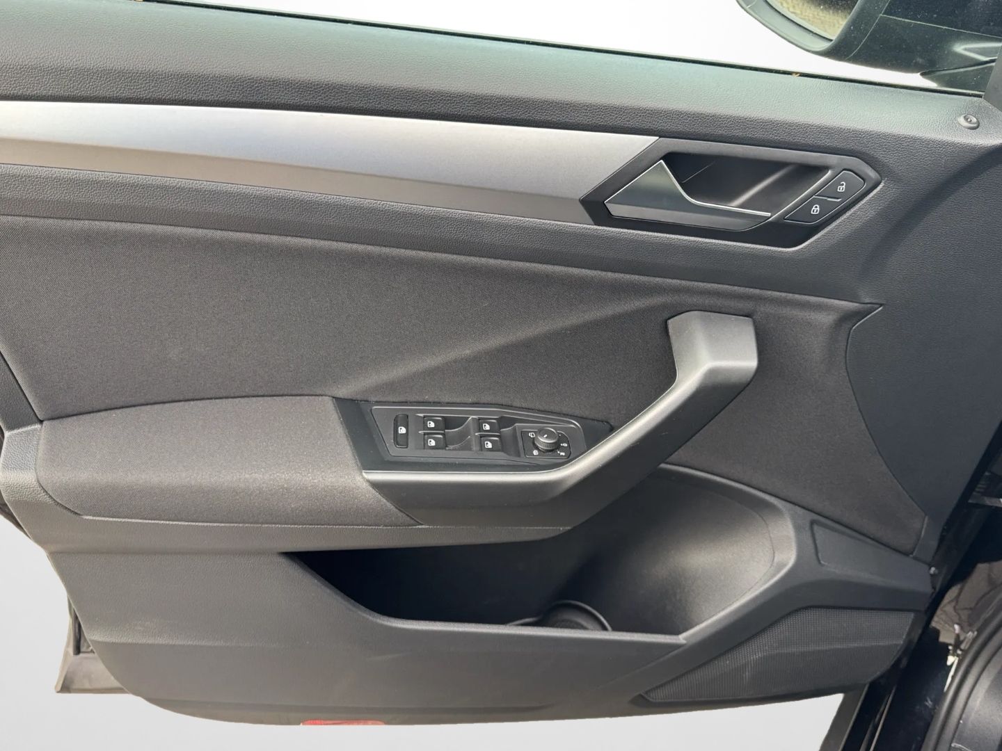 T-Roc 1.0 TSI LIFE *NAVI*KEYLESS*KAMERA*LED*