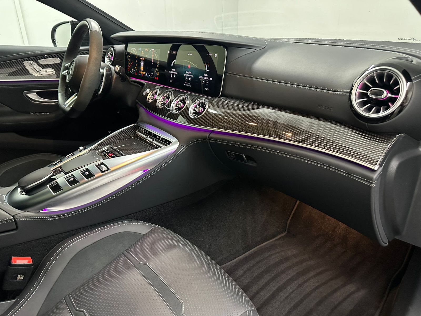 Fahrzeugabbildung Mercedes-Benz GT 63  S E Performance *AERODYNAMIK*CLASSICGRAU*