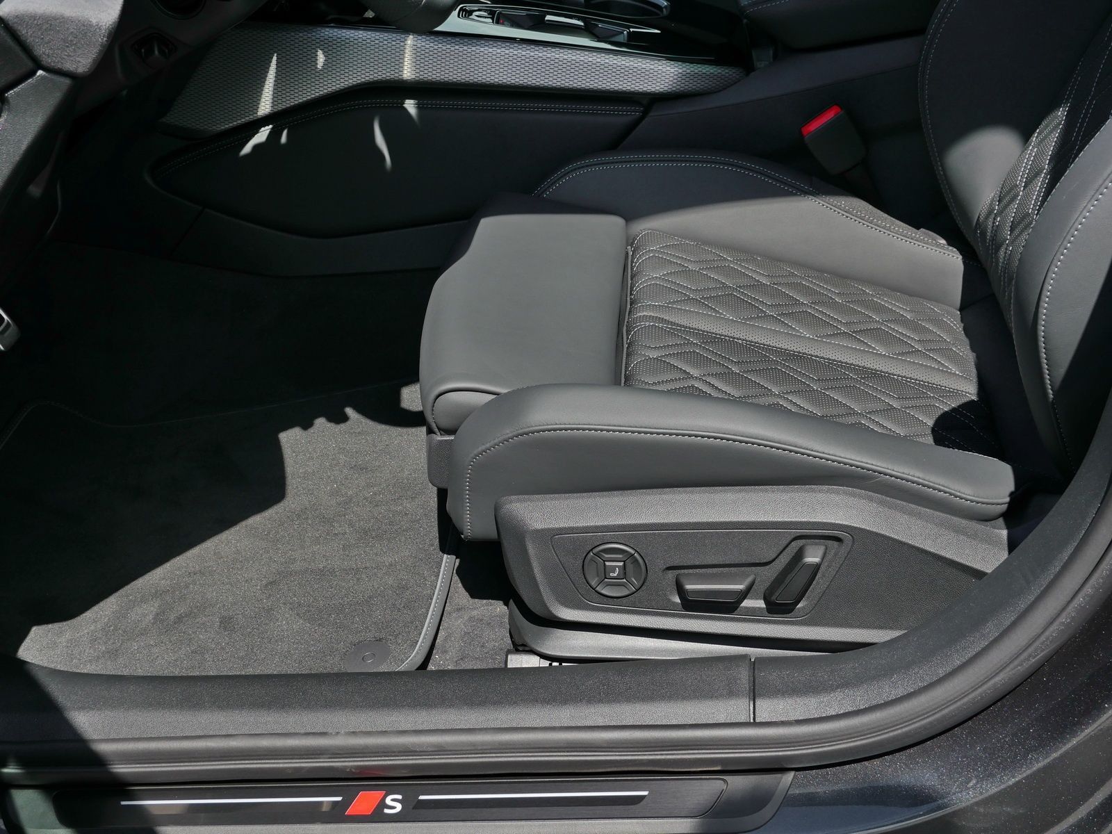 Audi A6 - Bild 22