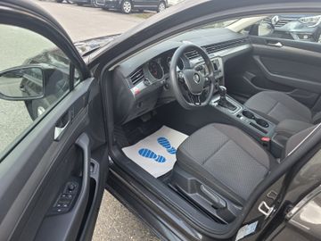 Volkswagen Passat - 9