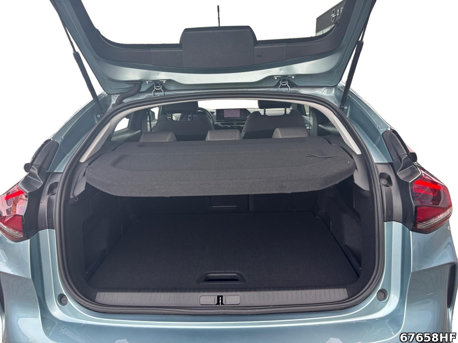 Fahrzeugabbildung Citroën C4 Shine +NAVI+SHZ+CARPLAY+KEYLESS+DAB