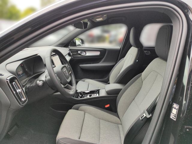 VOLVO XC 40 (Bild 14 von Array)