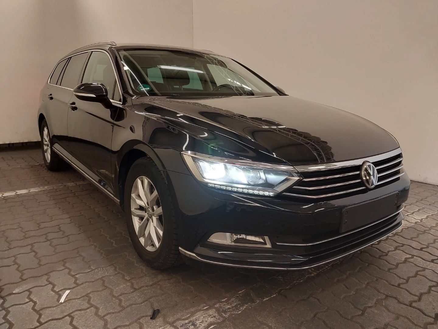 VW Passat 2.0TDI Highline°LED°Alcantara°1.Hand