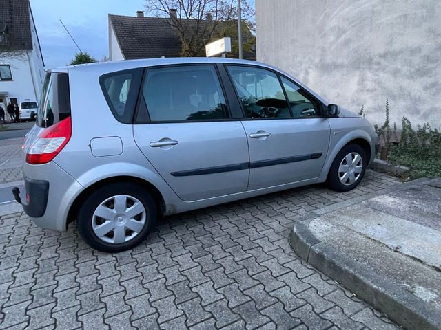 Renault Scenic 1.6 16V Privilege Expression