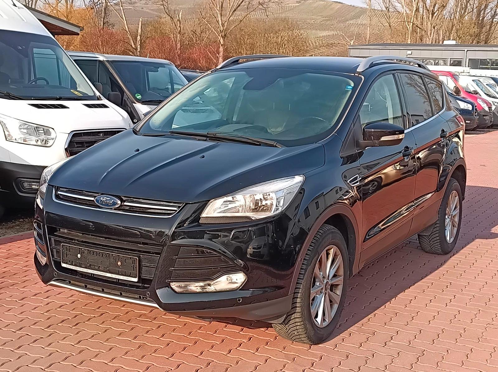 Ford Kuga Titanium4x4 Automatik*CarPlay*SHZ*Parkhilfe