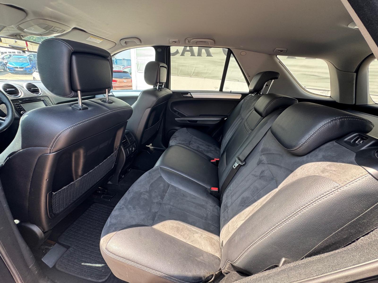 Mercedes-Benz ML350 2005 — photo 15