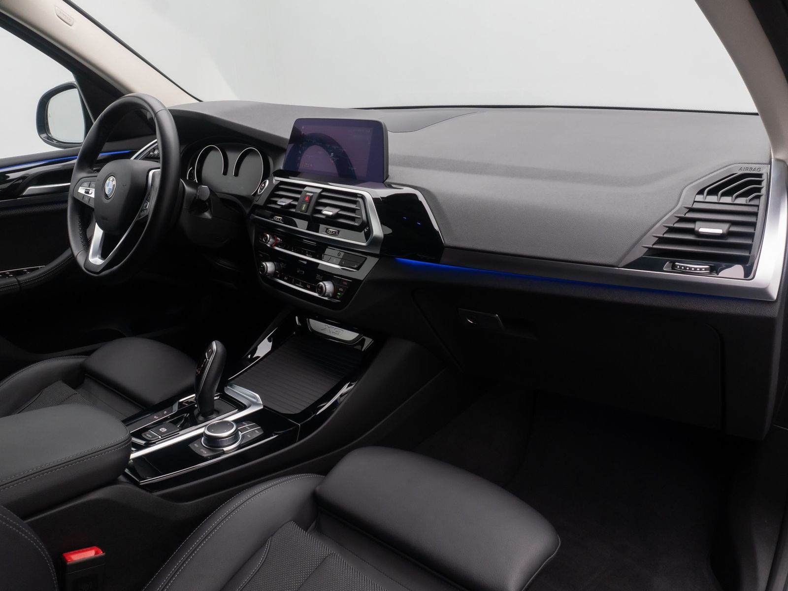 Fahrzeugabbildung BMW X3 xD20d xLine Kamera DAB Memory AHK Komfort 19"