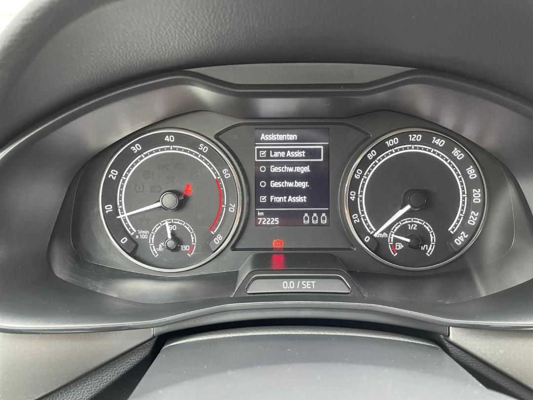 Kamiq 1,5 TSI Clever Kamera CarPlay 17" Sitzheiz