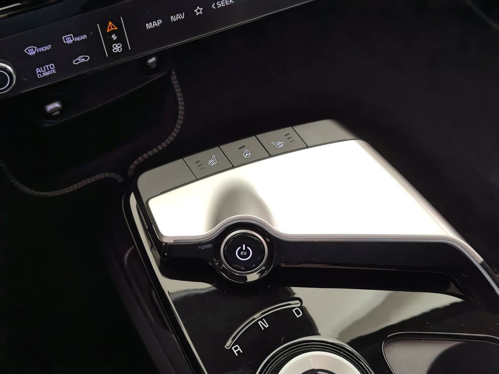 KIA EV6 GT 77,4-kWh AWD Glasdach HUD Navi LED – Bild 22