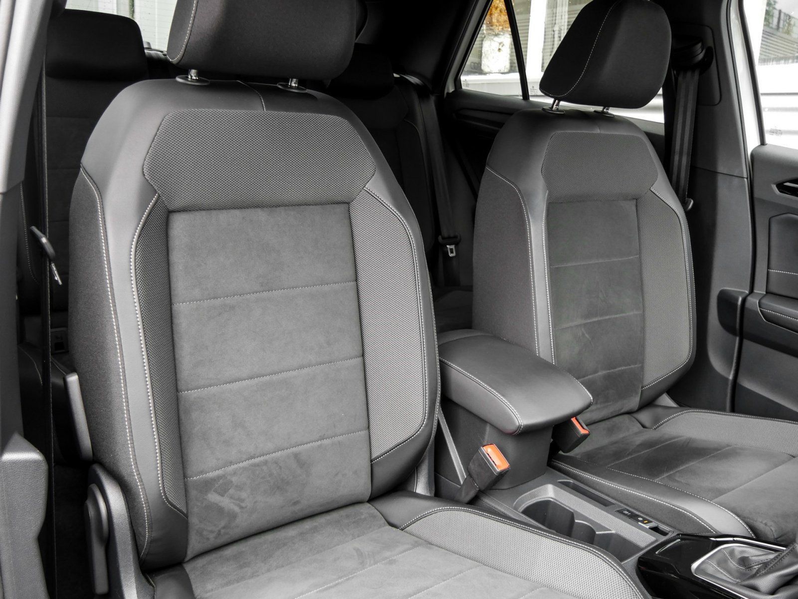 Volkswagen T-Roc - Bild 7