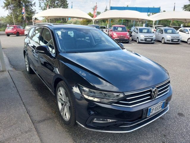 VW VOLKSWAGEN Passat Variant 1.5 TSI ACT DSG Busine