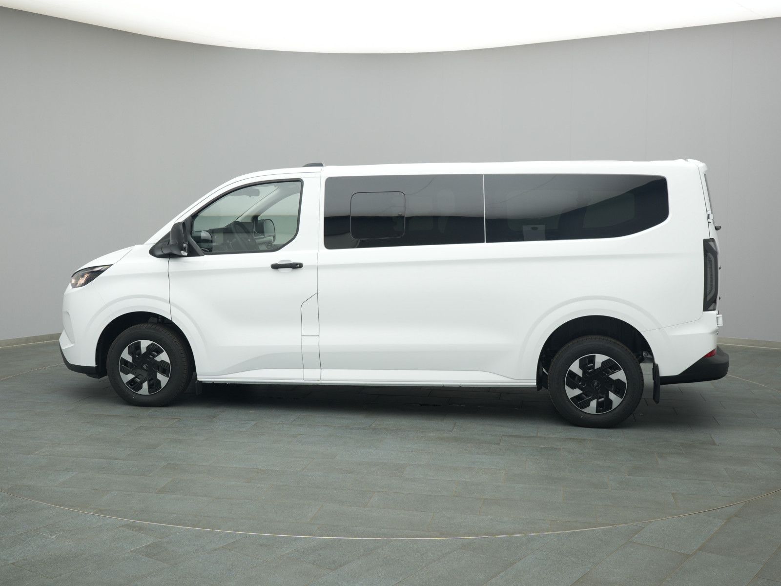 Ford Transit Custom Kombi PHEV 340 L2 Trend -16%* imagem 3
