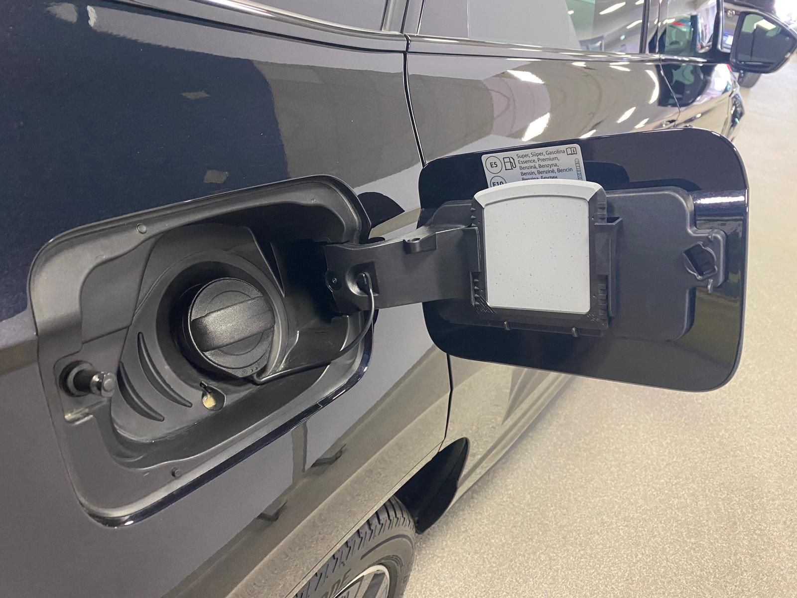 Fahrzeugabbildung SKODA Karoq 1.5 ACT SPORTLINE+5J GA+MATRIX+ACC+360+AHK