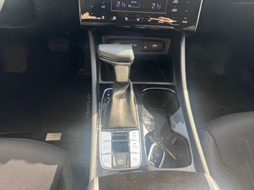 Hyundai TUCSON - 12