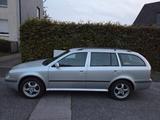 Skoda Octavia Combi 2.0 Elegance Automatik TÜV NEU - Skoda Octavia aus 2002: Kombi