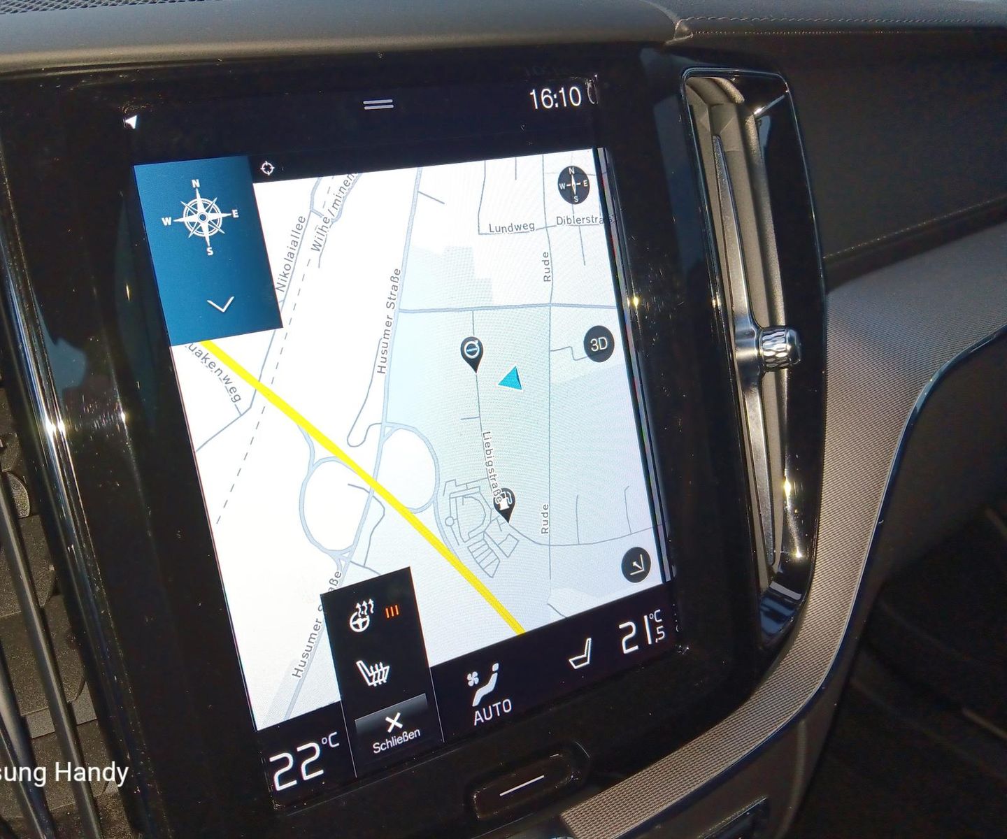 Fahrzeugabbildung Volvo XC60 B4 Diesel Plus Dark 'AHK'
