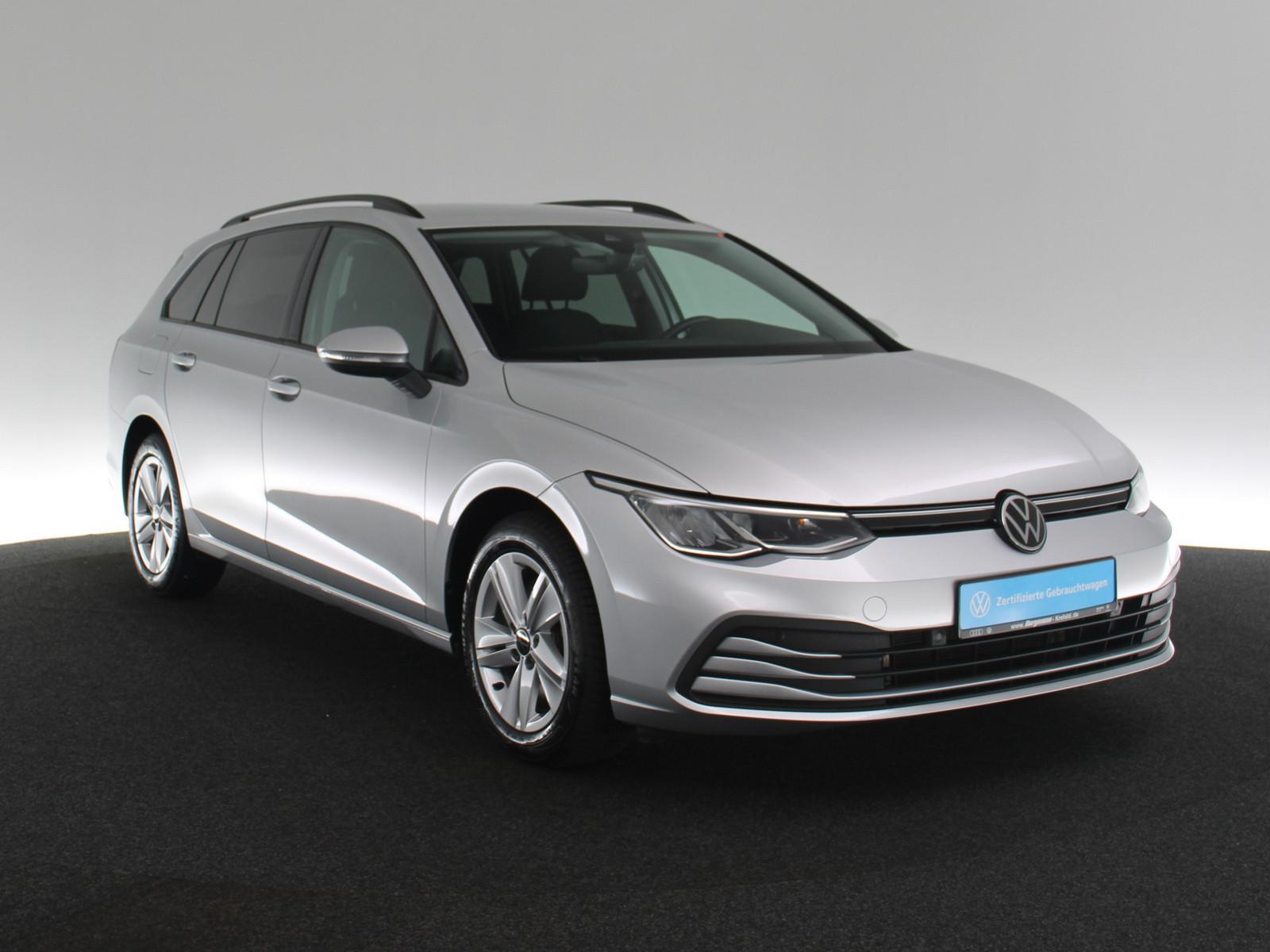 Volkswagen Golf VIII 2.0 TDI Life AHK LED ACC NAVI SHZ PDC