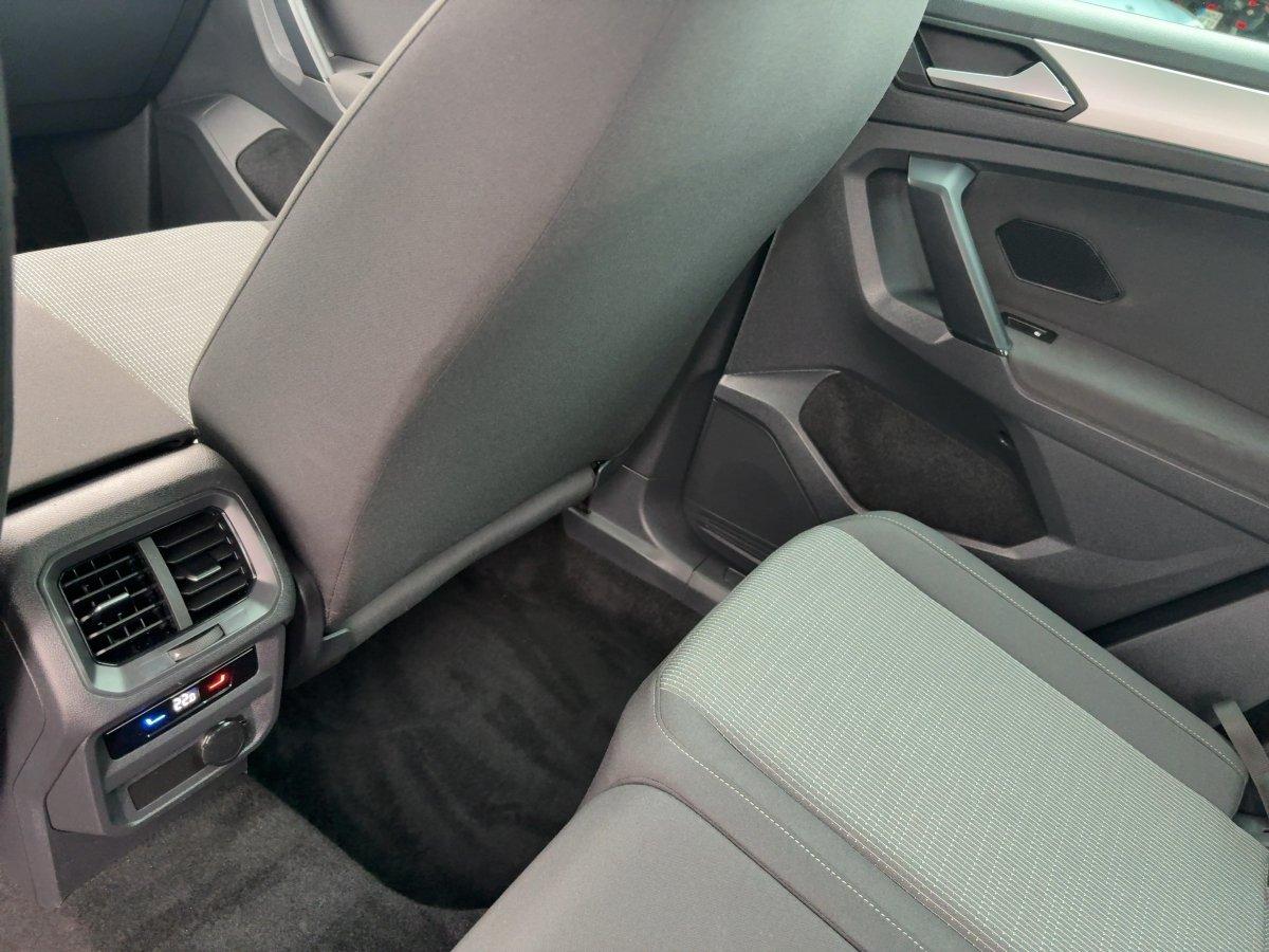 Volkswagen Tiguan 1.5 TSI AHK,AUTOM.,LED,Navi,SHZ,Winterp., миниатюра 16
