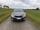 Skoda Octavia 2.0 Diesel Kombi - Skoda Octavia aus 2009 mit Diesel-Antrieb