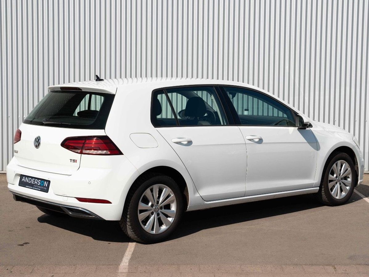 Fahrzeugabbildung Volkswagen GOLF VII LIM 1.4 TSI LED KAM NAVI MFL PDC SHZ