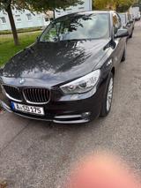 BMW Gran Turismo 535d xDrive  - schwarze BMW 535 Gran Turismo