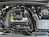 VW T-Cross 1.0 TSI DSG R-Line NAVI AHK MATRIX 4JGAR bei Autohaus Landmann & Maier OHG