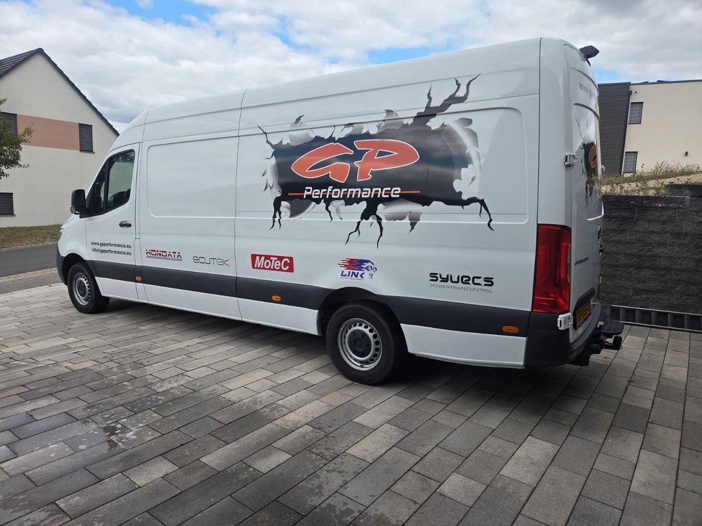 Image of Mercedes-Benz Sprinter