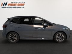 Fahrzeugabbildung BMW 218i Active Tourer M Sport--ACC/Travel/Pano/Head