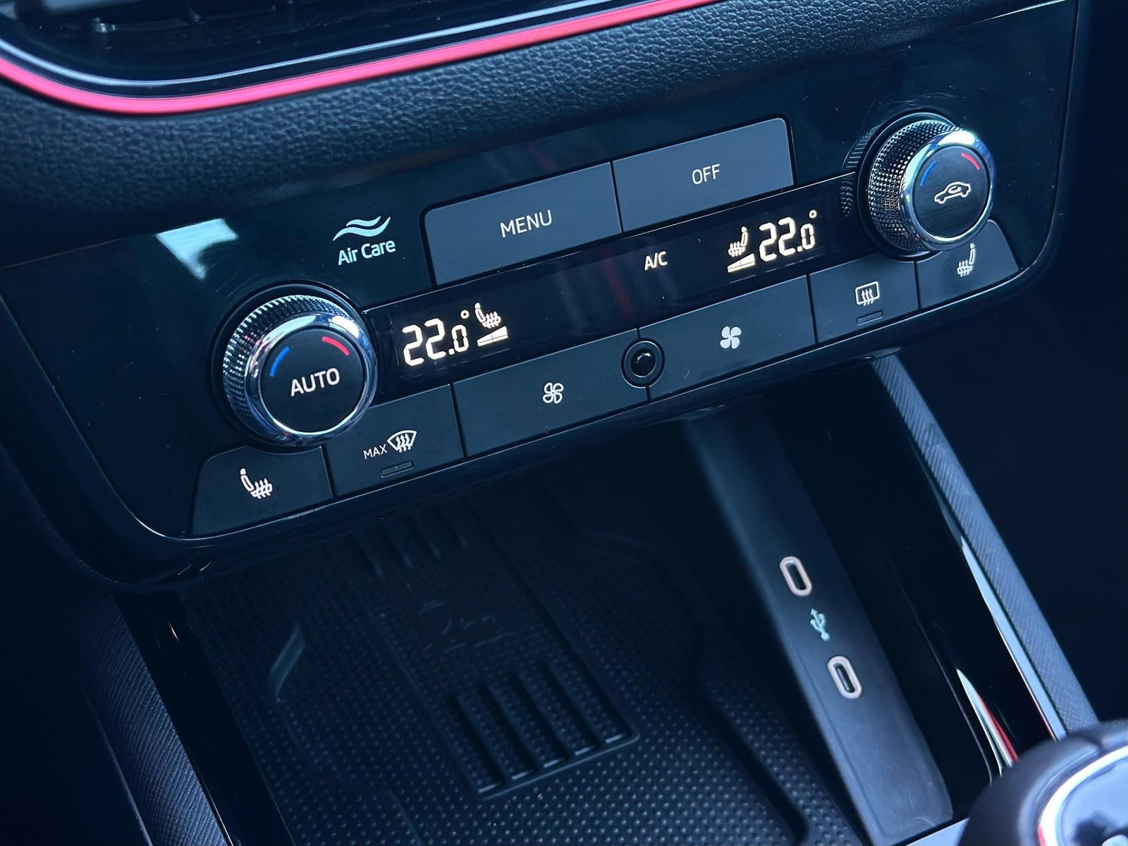 SKODA Scala 1.0TSI MONTE CARLO MATRIX#TEMPO#SPUR#NAVI - Image 14