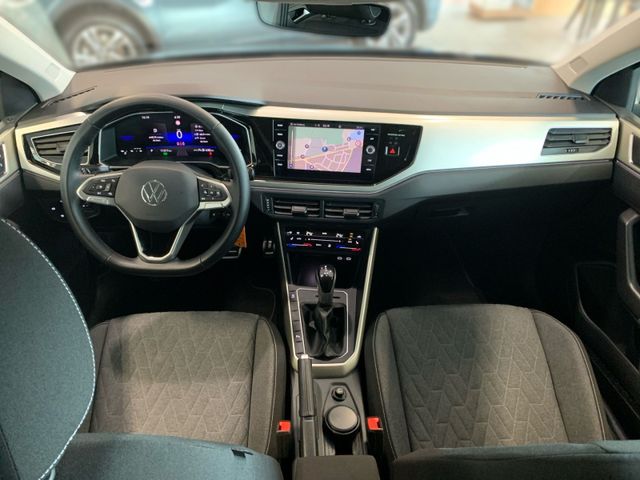 Polo 1.0 TSI MOVE LED+KAMERA+AHK+DCP+NAV+APP+ACC