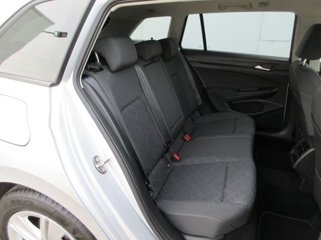 Golf VIII Variant 2.0 TDI 150 PS Life AHK/LED/NA