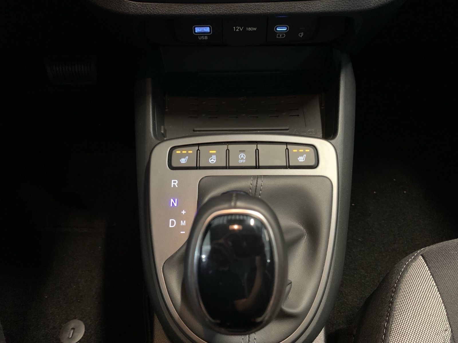 Fahrzeugabbildung Hyundai i10 1.2 Trend Automatik Navi