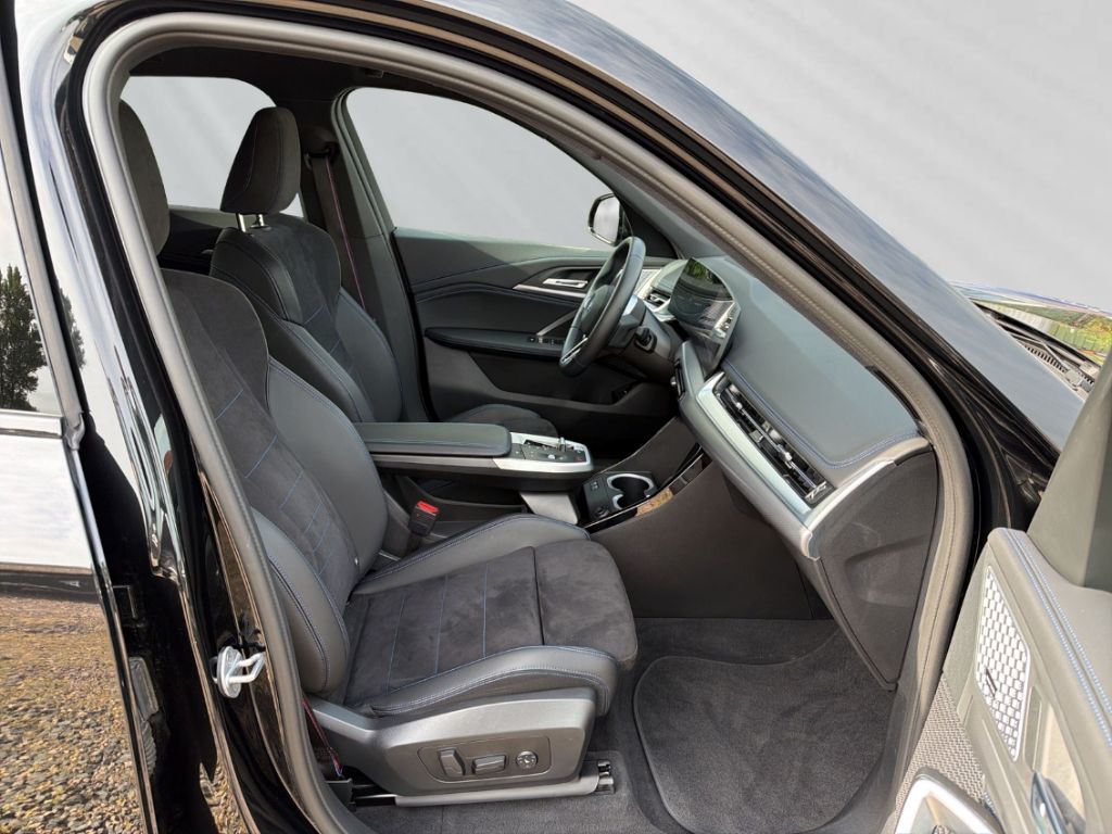 BMW iX1 - Bild 13
