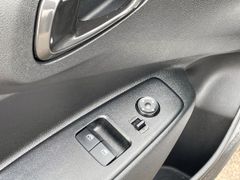 Fahrzeugabbildung Hyundai i10 1.0 Trend *Lenkrdhzg*Sitzhzg*Spurhalte*PDC*