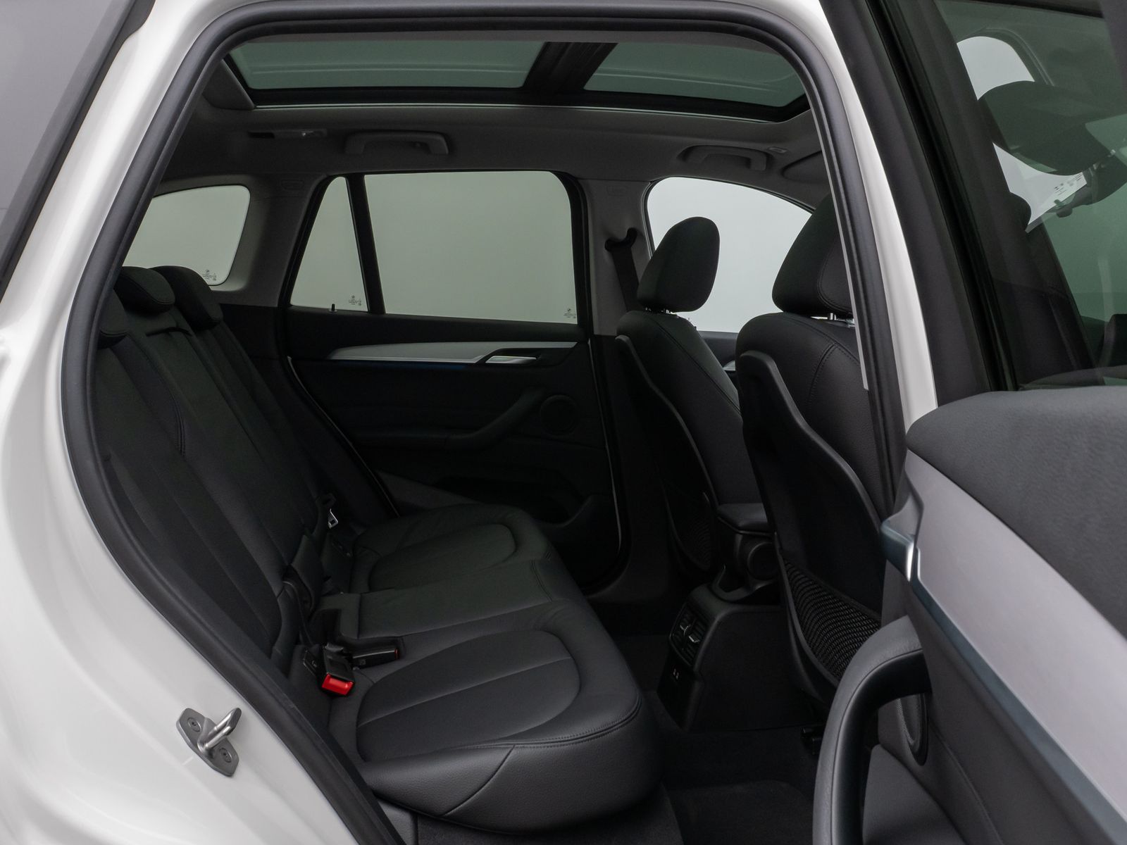 Fahrzeugabbildung BMW X1 xD25e Panorama Kamera DAB HUD Leder LED Alarm
