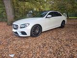 Mercedes-Benz E 350d AMG Line *Designo* 20 Zoll * Pano * 360  - Mercedes-Benz E 350 in Frankfurt (Main)